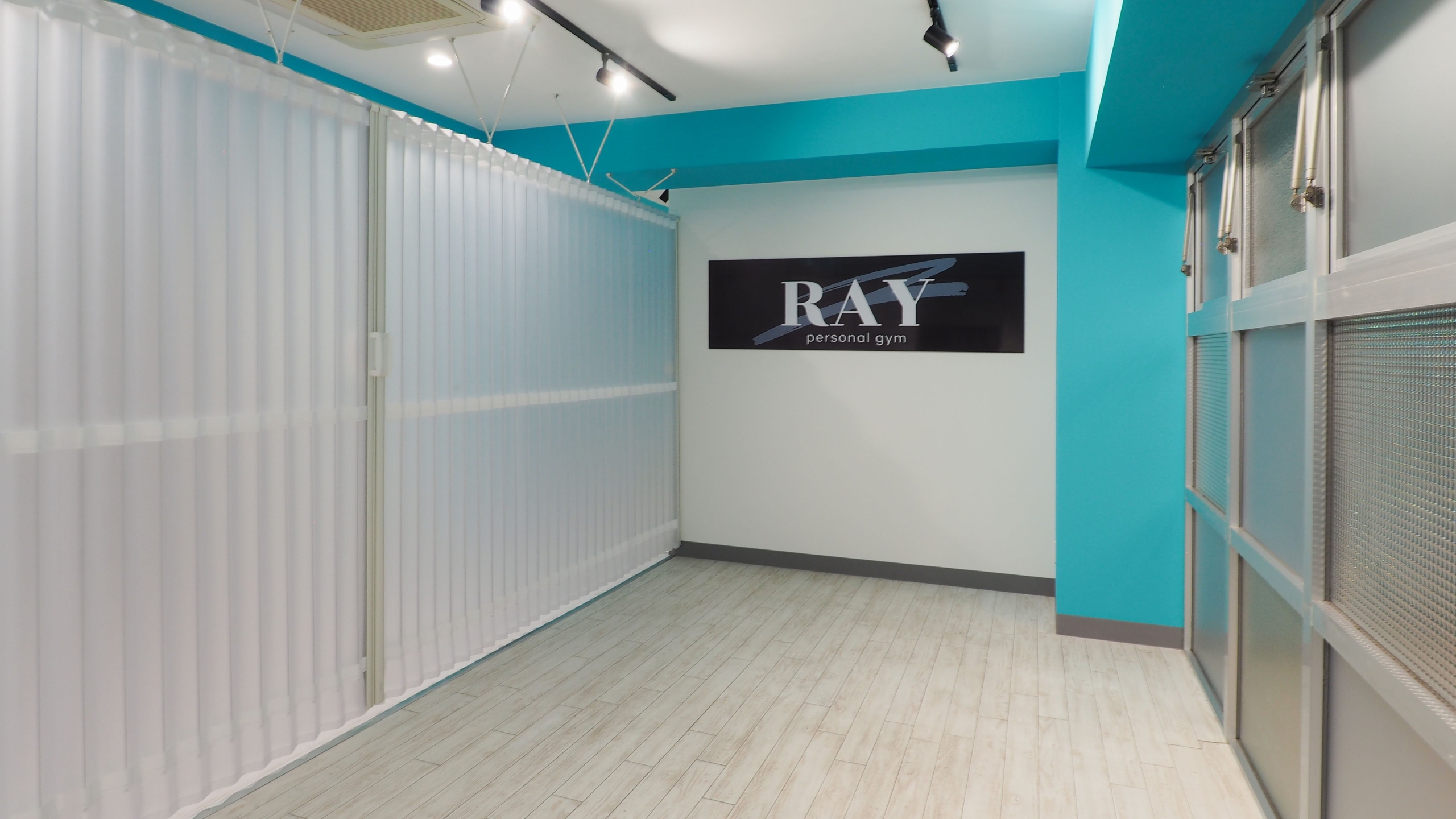 パーソナルジム　RAY