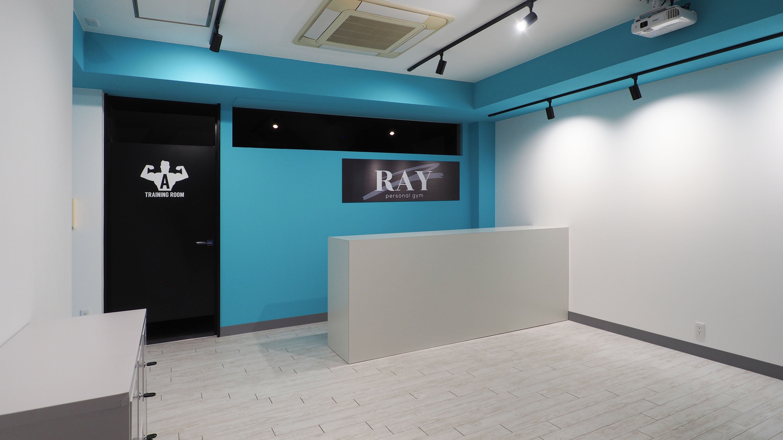 パーソナルジム　RAY